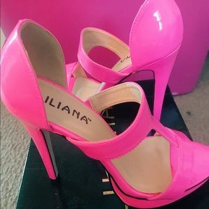 LILIANA Women’s 3 in Heel Sandal